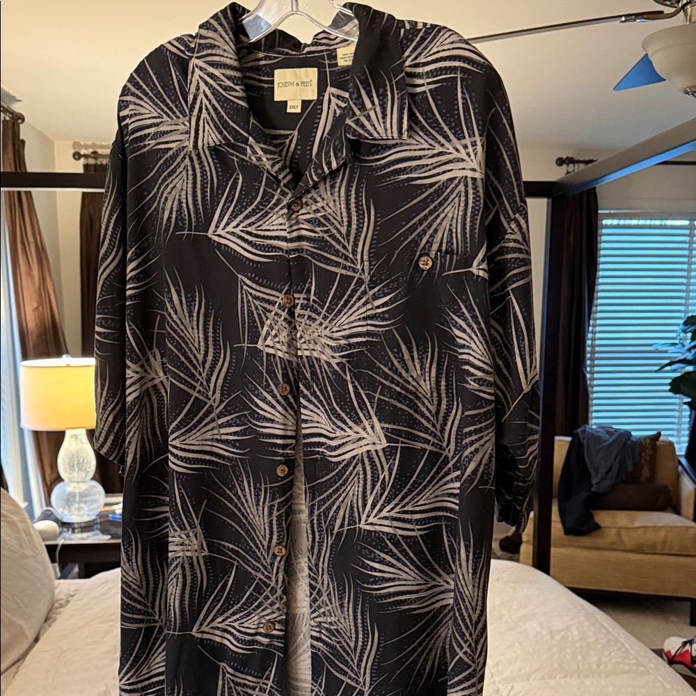 Joseph & Feiss Black Shirt with White Leaf Design